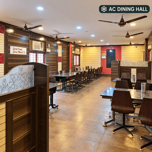 Restaurant Interior at Akka Meen Sapadu, Karaikudi